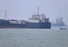 𝐈𝐫𝐚𝐧:US and Iran trade strikes as Tehran blocks tankers from Strait of Hormuz